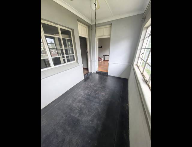 1.5 BEDROOM FLAT FOR SALE IN PELHAM
